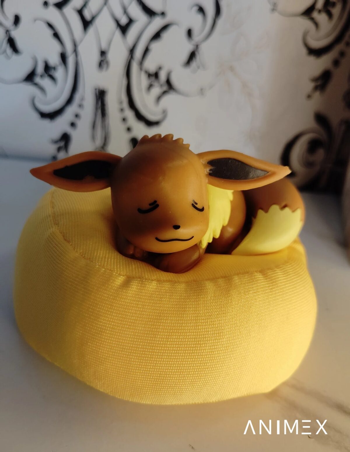 EEVEE POKEMON WITH PLUSH CUSHION // SET 5 POKEMON - Image 1